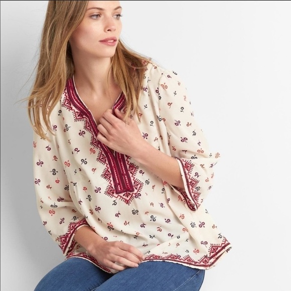 GAP Geo Trim Embroidered Boho Bell Sleeve Top Cream Red Size Small NWOT - Picture 3 of 5